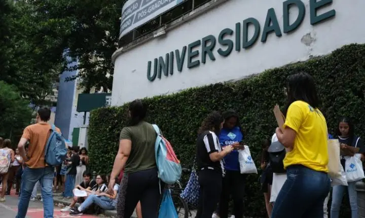 Projeto de lei propõe o fim do vestibular em universidades públicas brasileiras