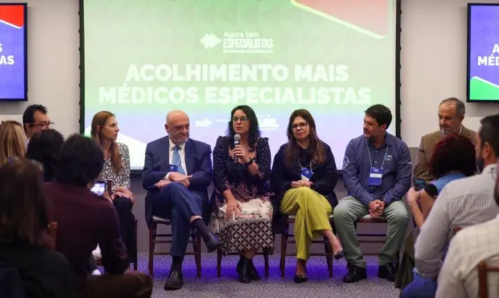 Rio de Janeiro recebe 50 novos profissionais do Mais Médicos Especialistas