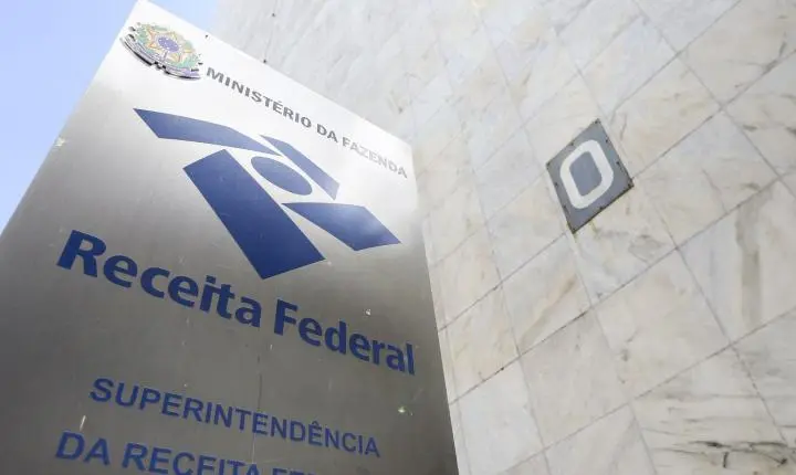 Governo reduz projeção do imposto sobre dividendos para R$ 17,2 bilhões