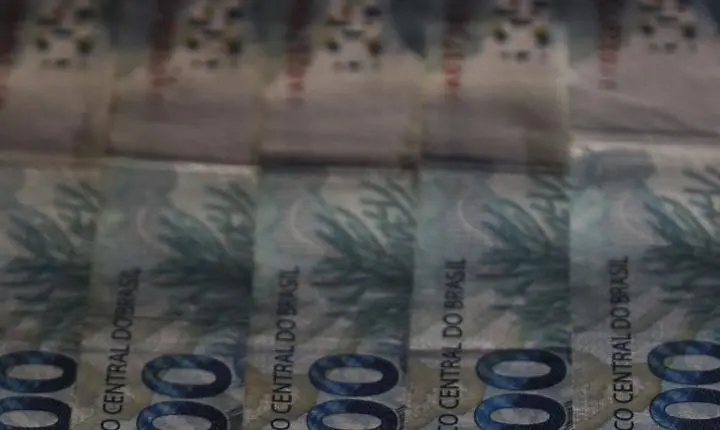 Redução de impostos e equilíbrio fiscal são prioridades para a indústria, revela CNI