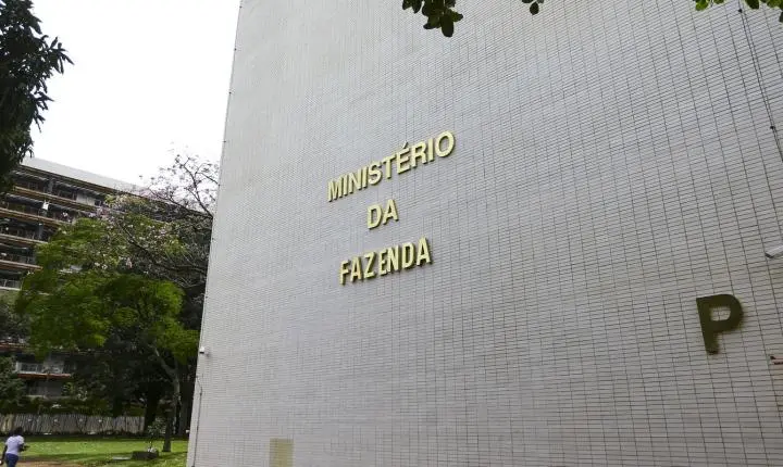 Governo regulamenta a cobrança da CBS e do IBS no âmbito da reforma tributária
