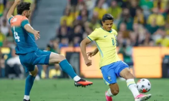 Seleção repete problemas da Copa e só empata com Austrália no último lance