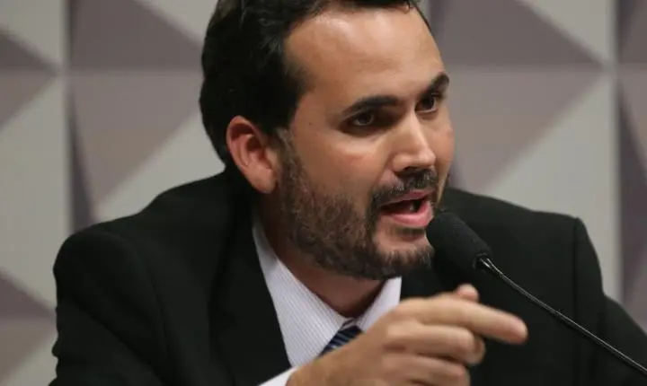 Governo descarta retomar o subsídio ao diesel mesmo com alta do petróleo