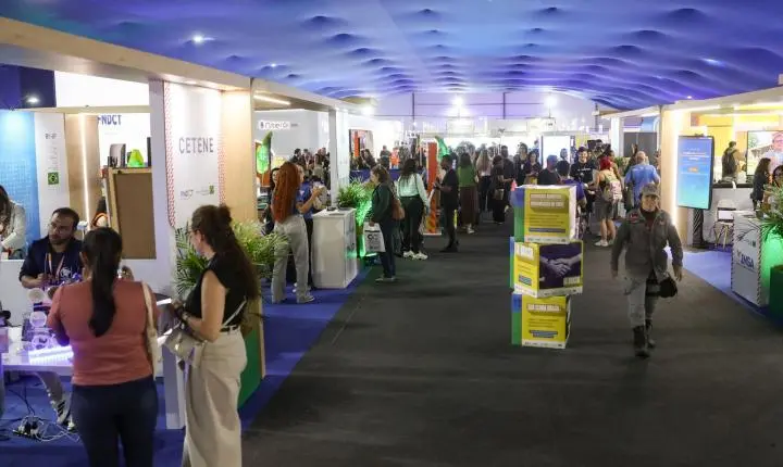 UFF sedia a ExpoT&C, maior feira científica da América Latina, nesta semana em Niterói