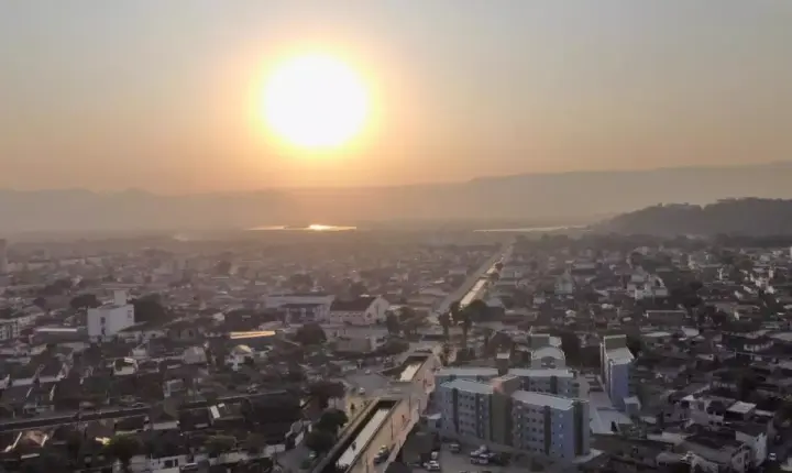 Calor intenso e chuvas fortes ameaçam litoral de São Paulo e resto do Brasil antes mesmo do verão, alerta especialista